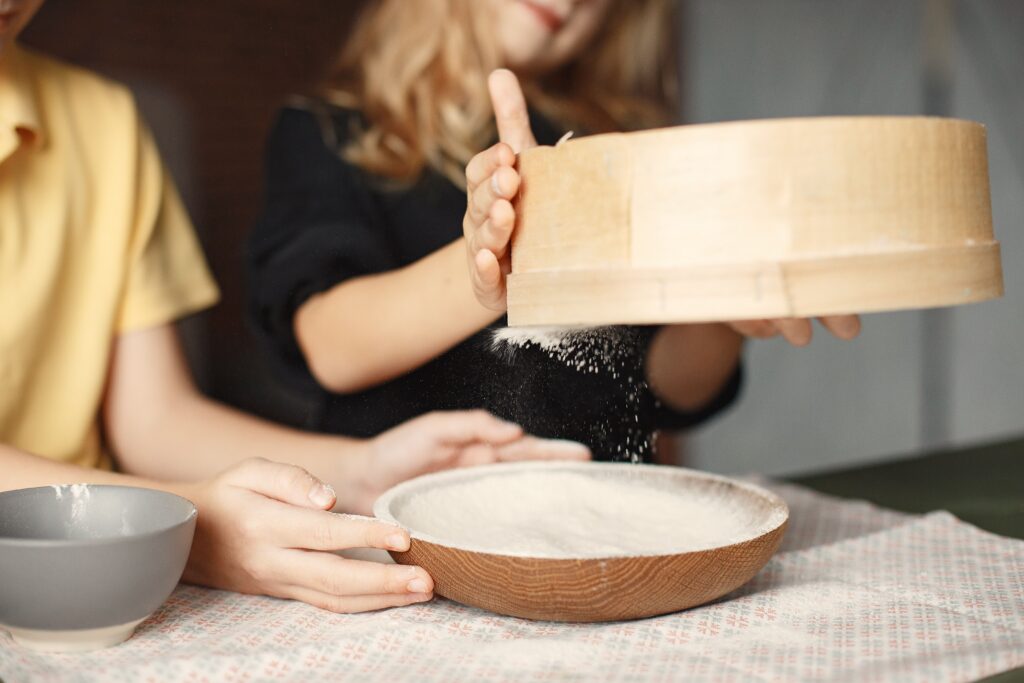 Mehl mit Lebensmittelmotten prüfen
